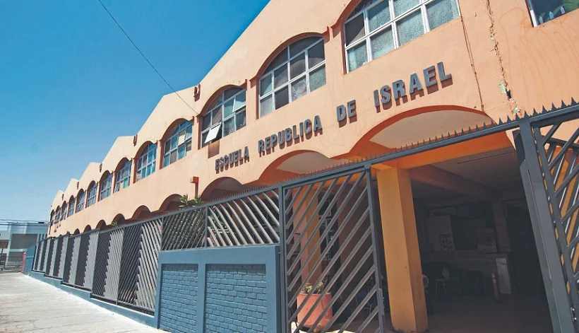 🏫 Incertidumbre en Arica: apoderados reclaman por retraso en apertura de la Escuela República de Israel